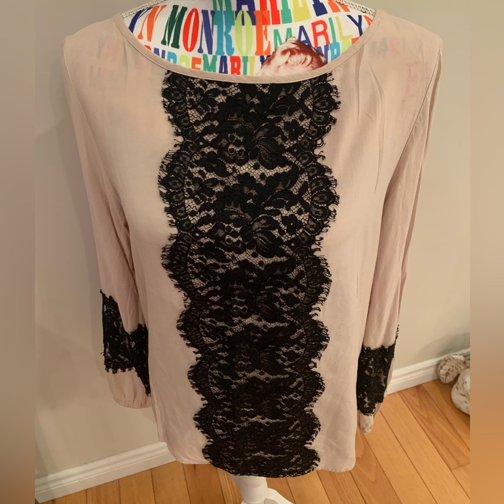 Karen Kane  Blouse Made in USA 🇺🇸